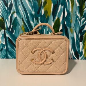 Chanel Caviar Quilted Small CC Filigree Vanity Case